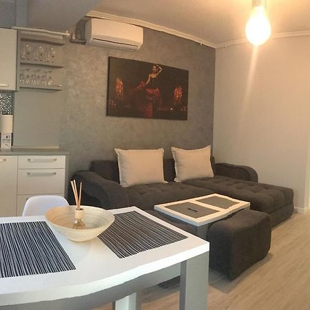 Arthemis Apartment 马马亚 外观 照片